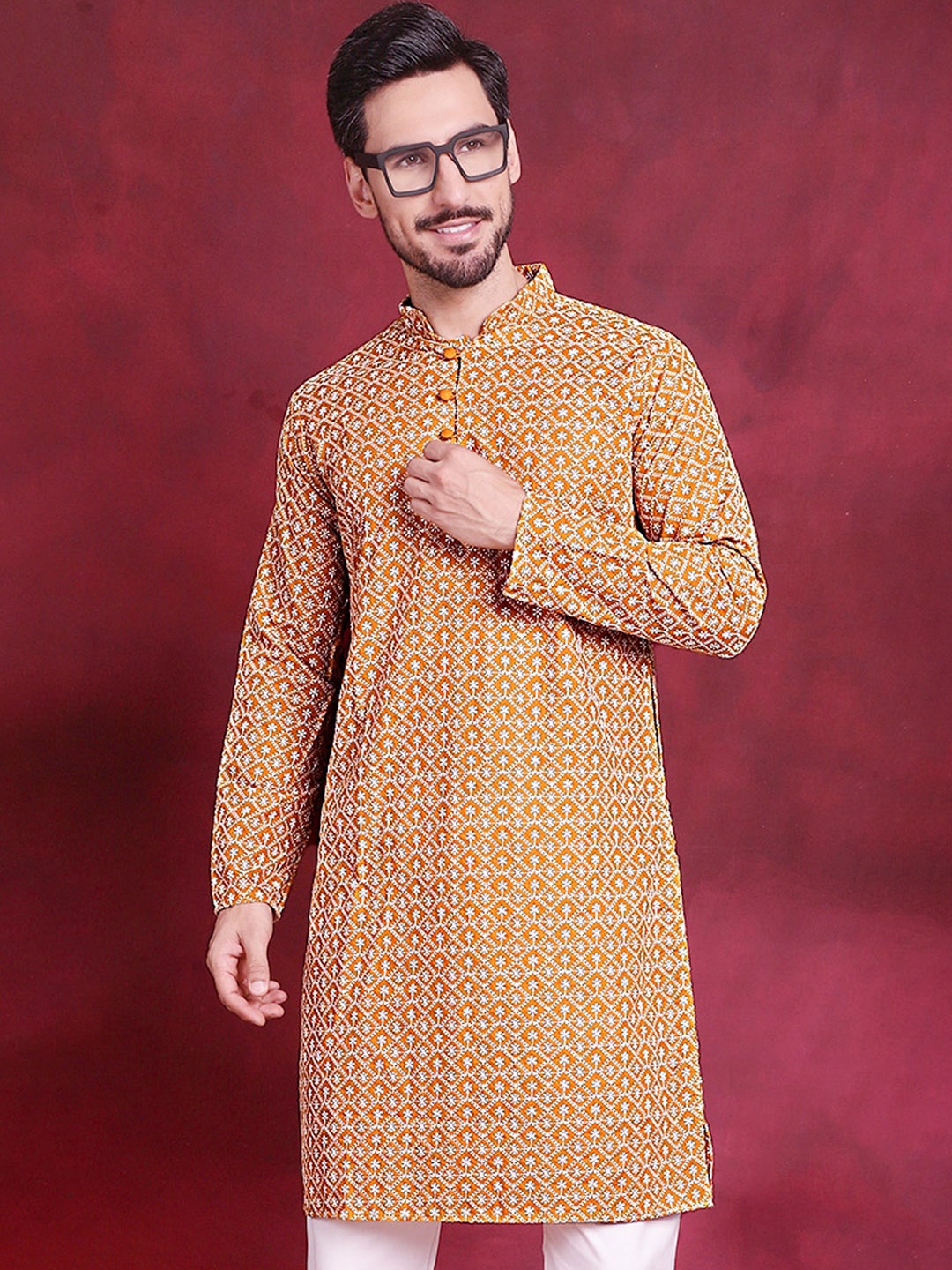 

Jompers Geometric Printed Cotton Chikankari Kurta, Mustard