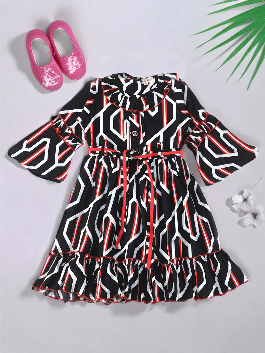 

Bella Moda Girls Abstract Printed Pure Cotton Fit & Flare Dress, Black