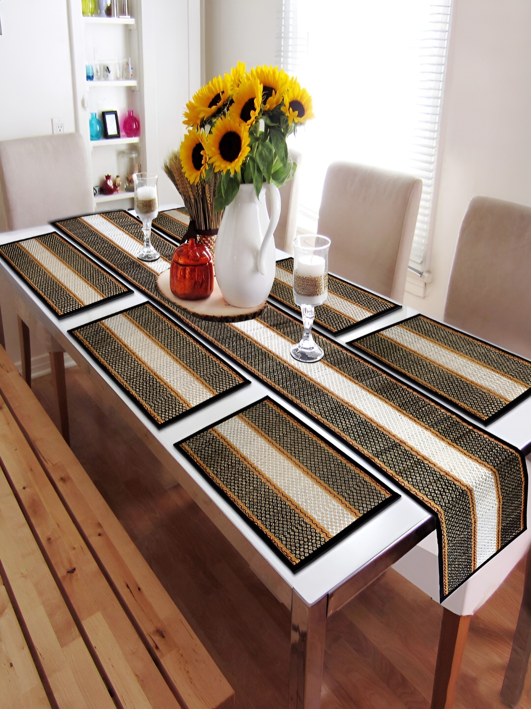 

HOKIPO Madurkathi 7 Pieces Black & Beige Geometric Table Placemats & Runner