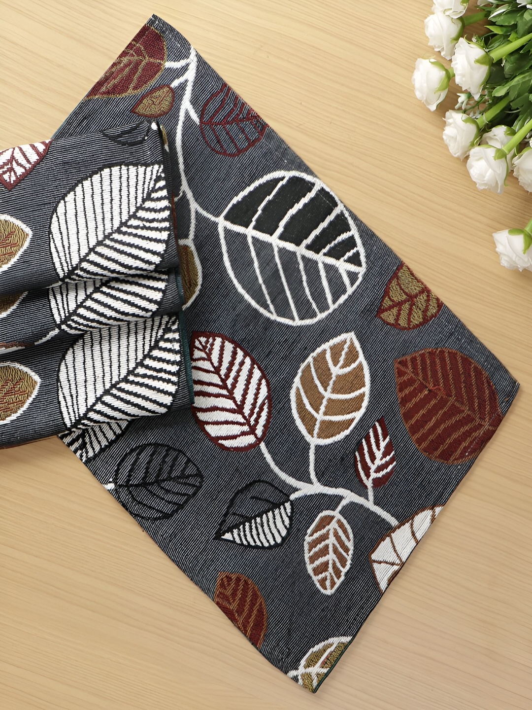 

HOKIPO 4 Pieces Grey & White Floral Cotton Table Placemats