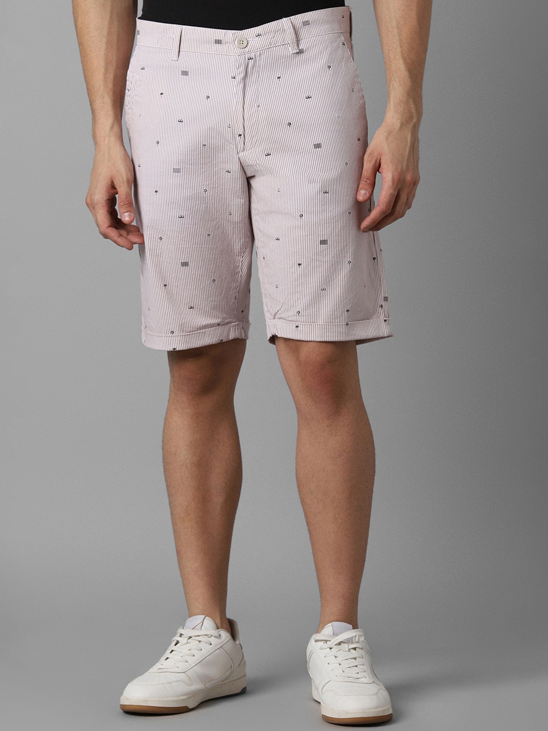 

Louis Philippe Sport Men Conversational Printed Slim Fit Chino Shorts, Grey