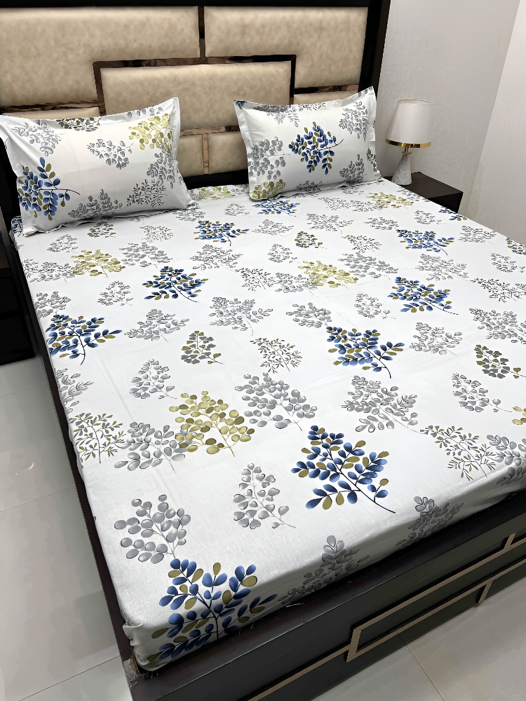 

Pure Decor Grey & Blue Floral Cotton 300 TC King Bedsheet with 2 Pillow Covers