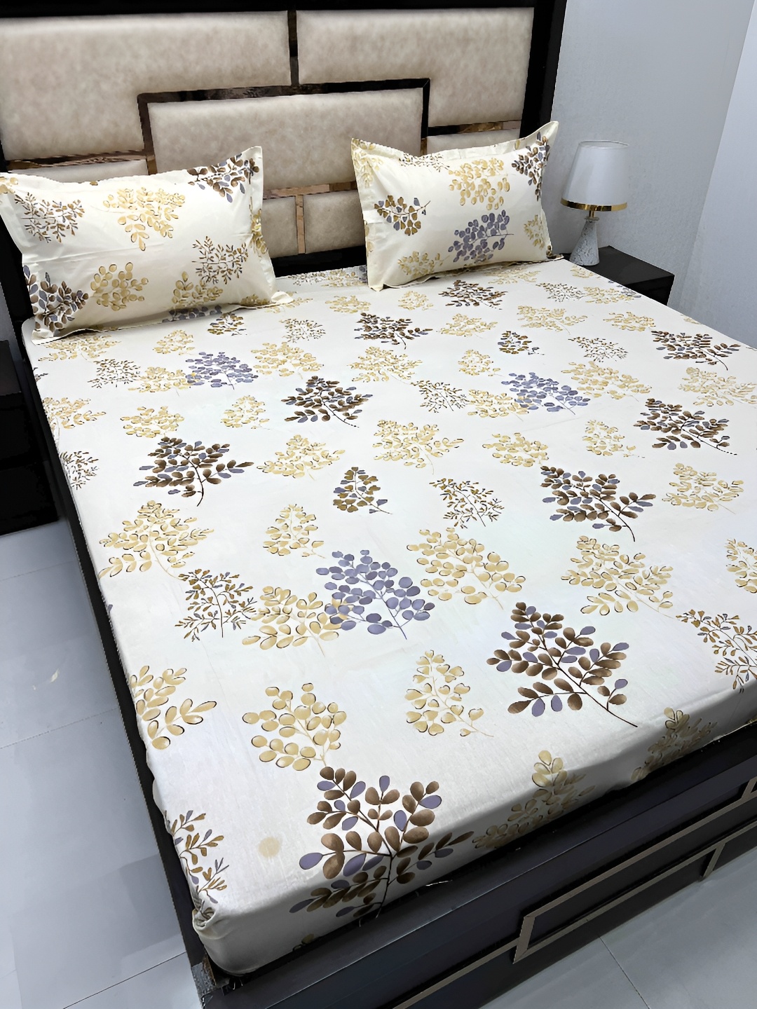 

Pure Decor Cream & White Floral Cotton 300 TC King Bedsheet with 2 Pillow Covers