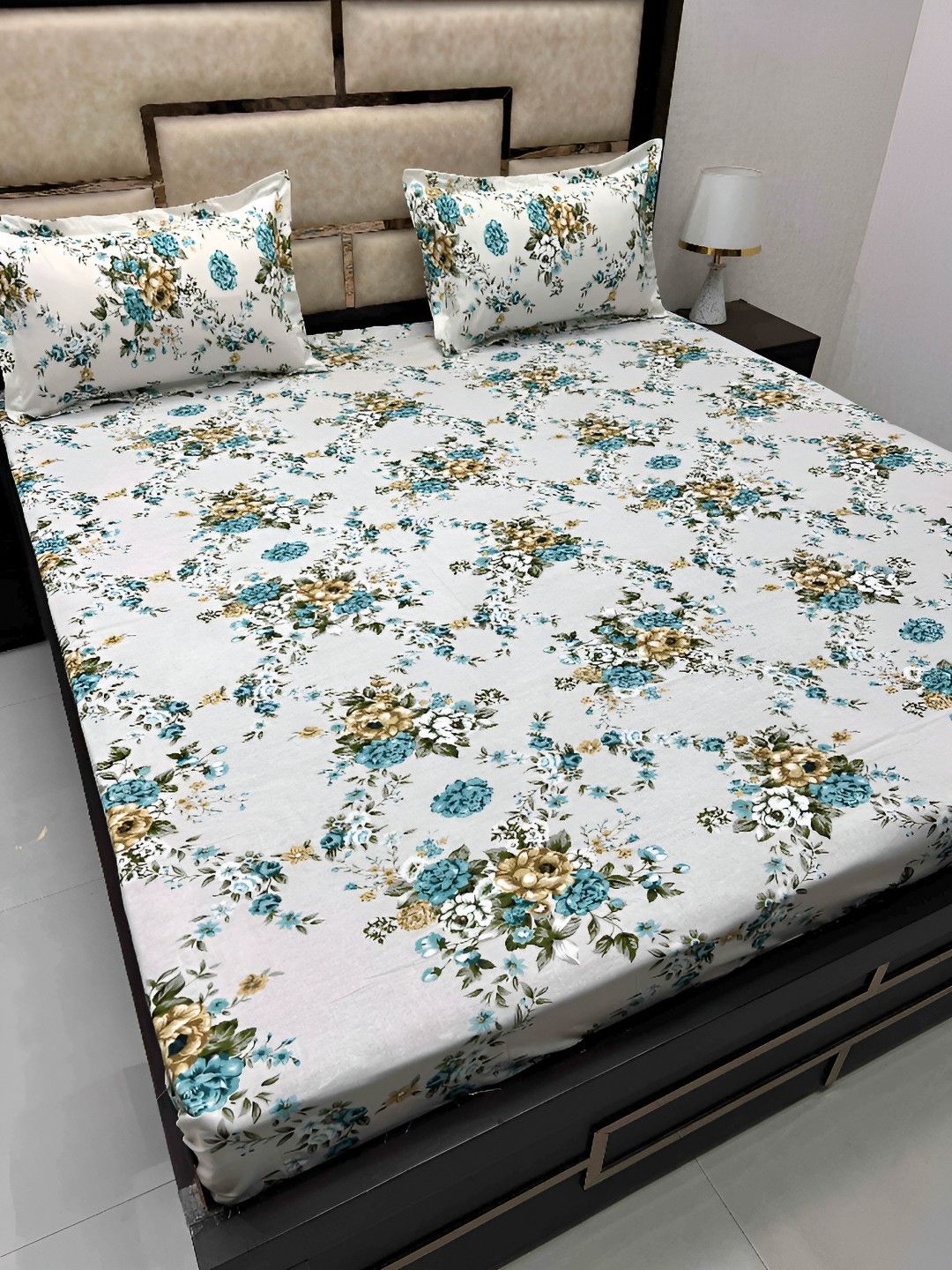 

Pure Decor Grey & Brown Floral Cotton 300 TC King Bedsheet with 2 Pillow Covers