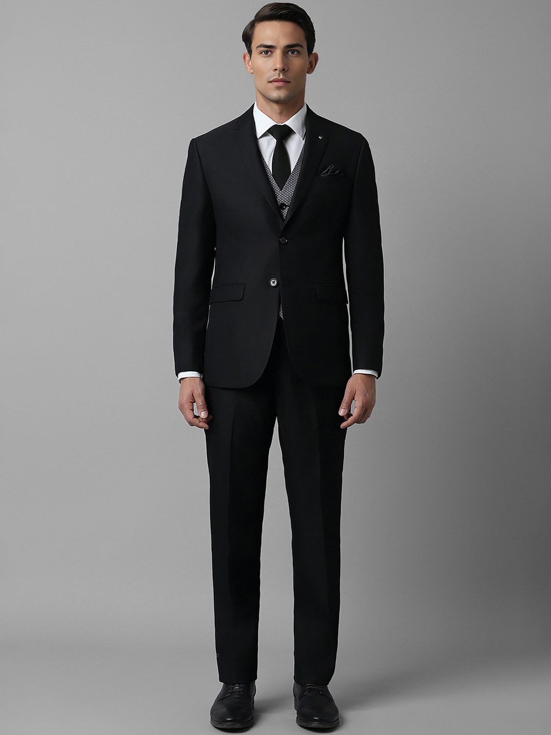 

Louis Philippe Slim Fit Three-Piece Formal Suit, Black