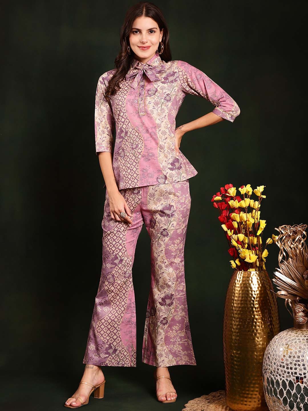

Claura Printed Pure Cambric Cotton Tunic & Trousers Co-Ords Set, Mauve
