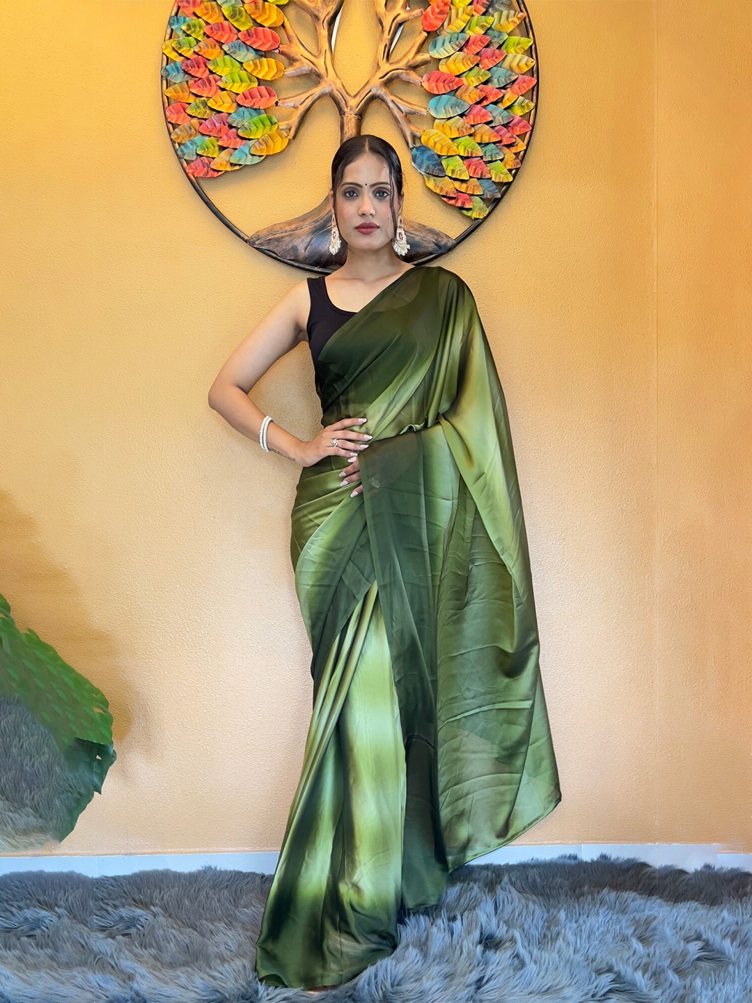 

LeeliPeeri Designer Ombre Ready to Wear Saree, Green