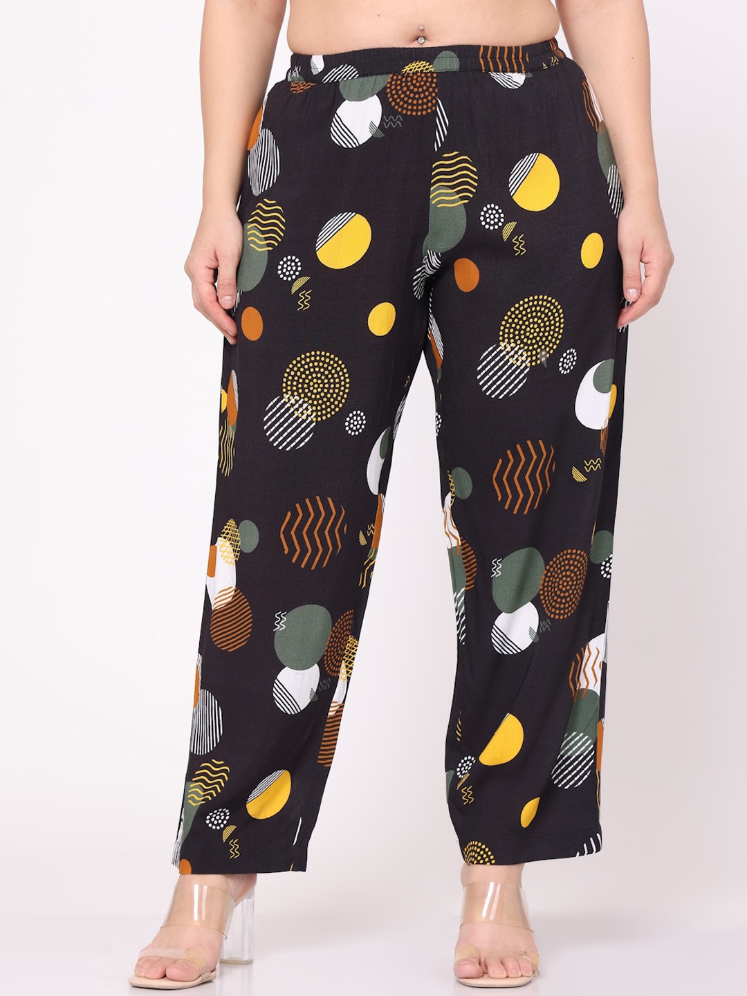 

TSM Women Geometric Printed Loose Fit Easy Wash Trouser, Black