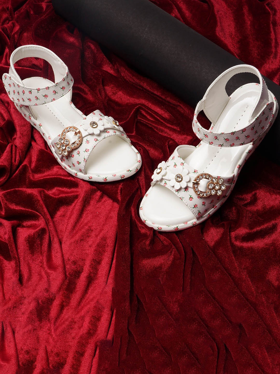 

BAESD Girls Embellished Open Toe Flats, White
