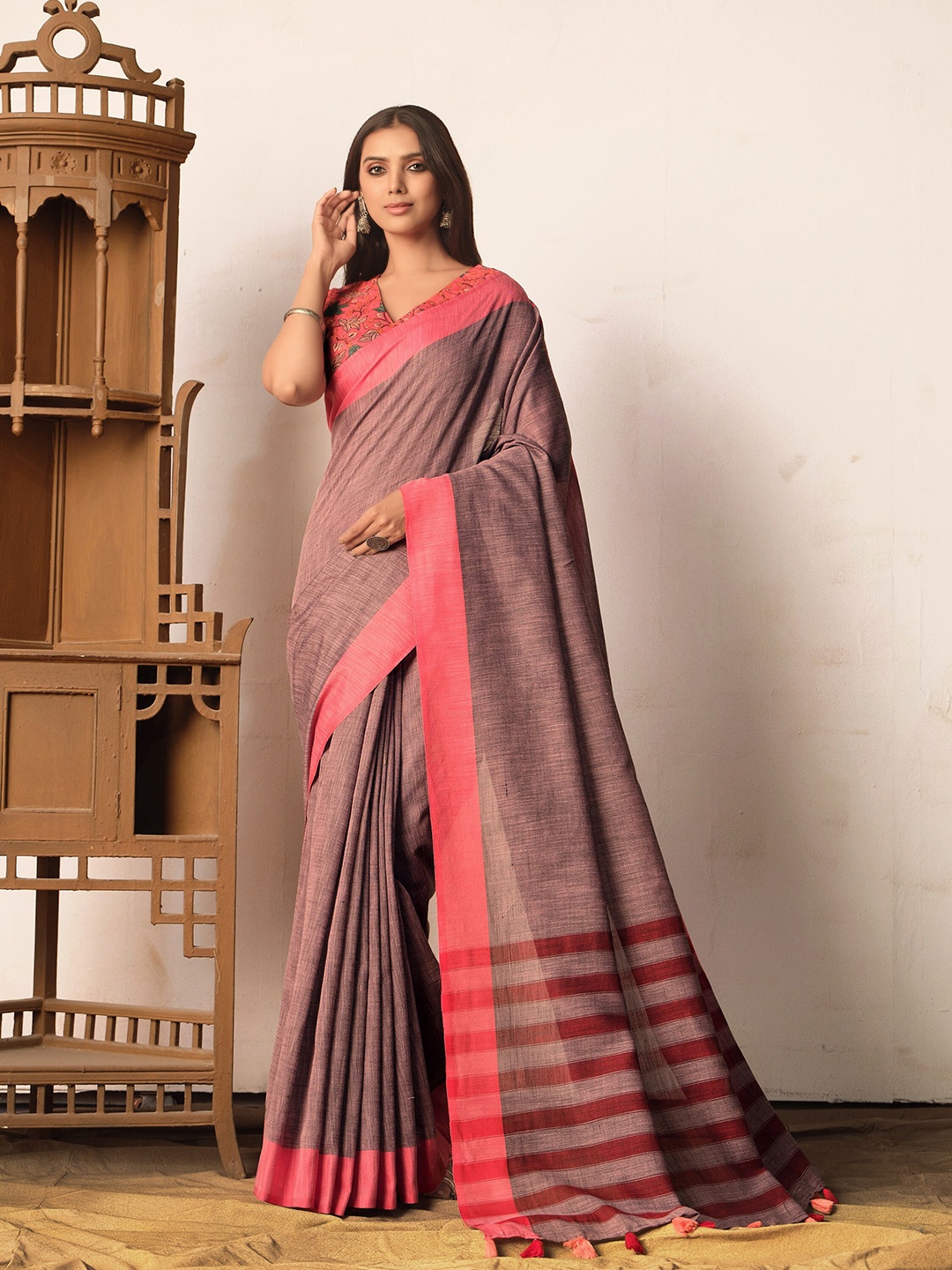 

Sangria Woven Design Cotton Saree, Taupe