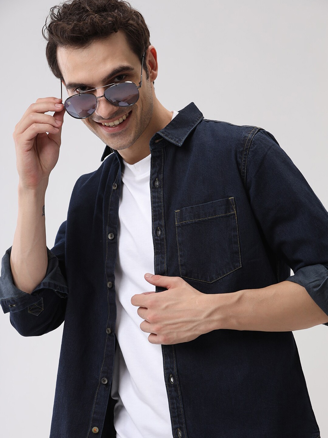

WROGN Custom Slim Fit Opaque Casual Shirt, Navy blue