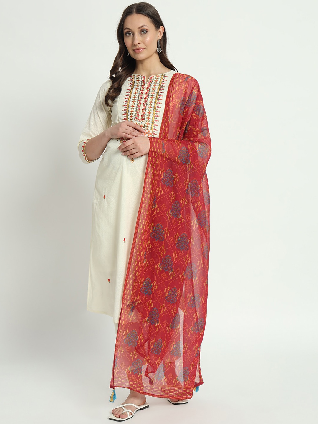 

mumzhug Paisley Embroidered Regular Thread Work Pure Cotton Kurta with Palazzo & Dupatta, White