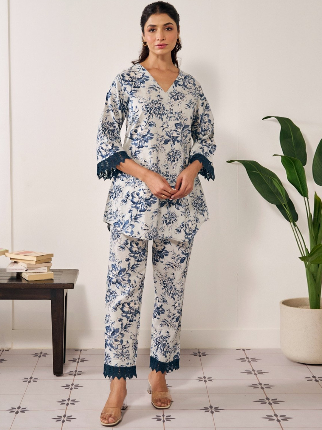 

anayna Floral Printed Flared Sleeves Co-Ords, Blue