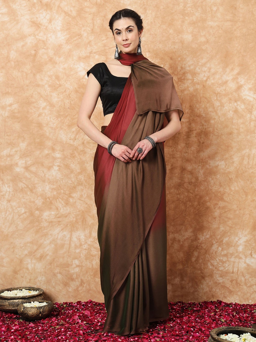 

LeeliPeeri Designer Ombre Dyed Saree, Red