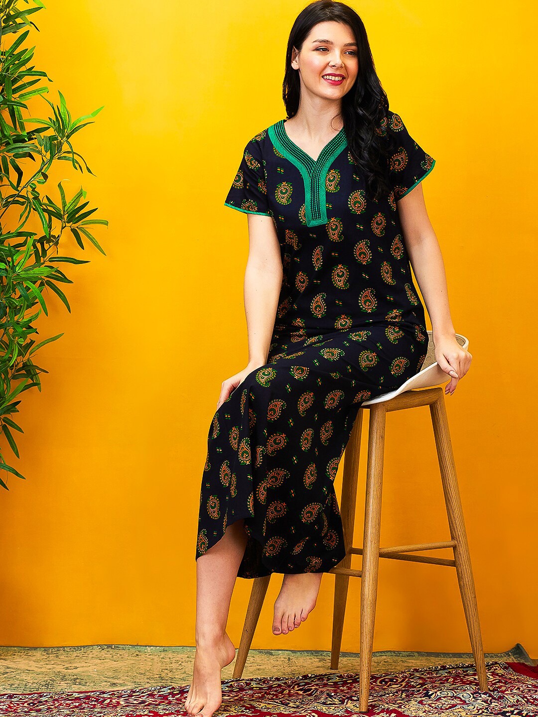 

AV2 Floral Printed Pure Cotton Maxi Nightdress, Navy blue
