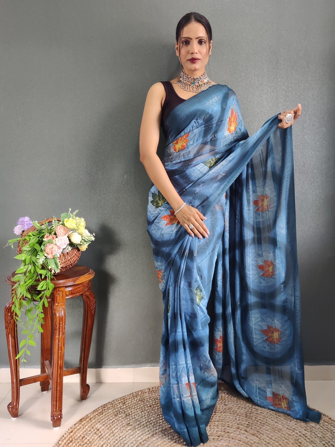 

LeeliPeeri Designer Floral Ready to Wear Saree, Blue