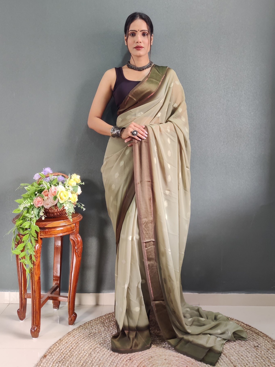 

LeeliPeeri Ethnic Motifs Designer Woven Design Ready to Wear Saree, Cream