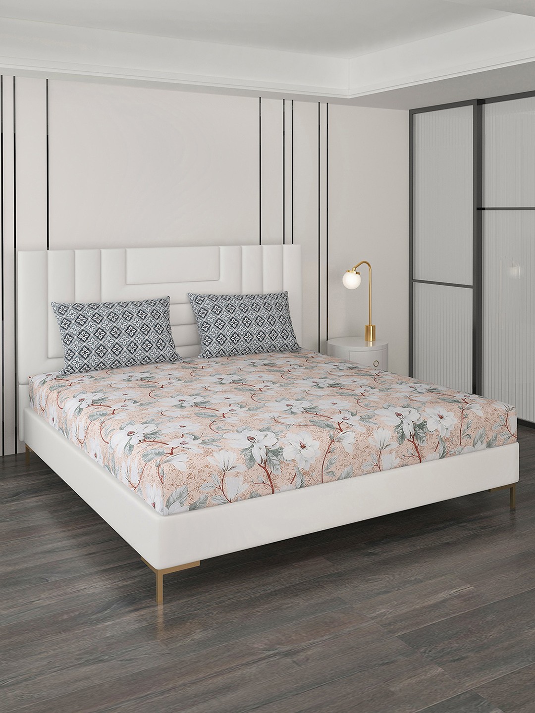 

Monte Carlo Beige & White Floral Cotton 144 TC Queen Bedsheet With 2 Pillow Covers