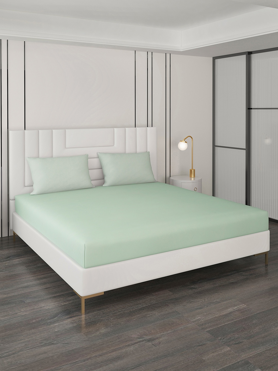 

Monte Carlo Sea Green 400 TC Cotton King Bedsheet with 2 Pillow Covers
