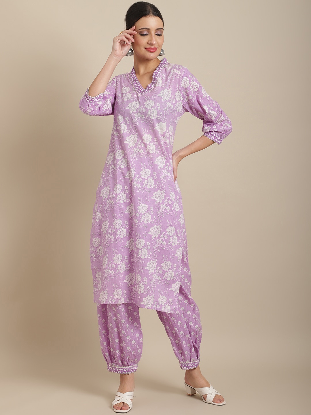 

Sangria Floral Printed Pure Cotton Straight Kurta With Salwar, Purple