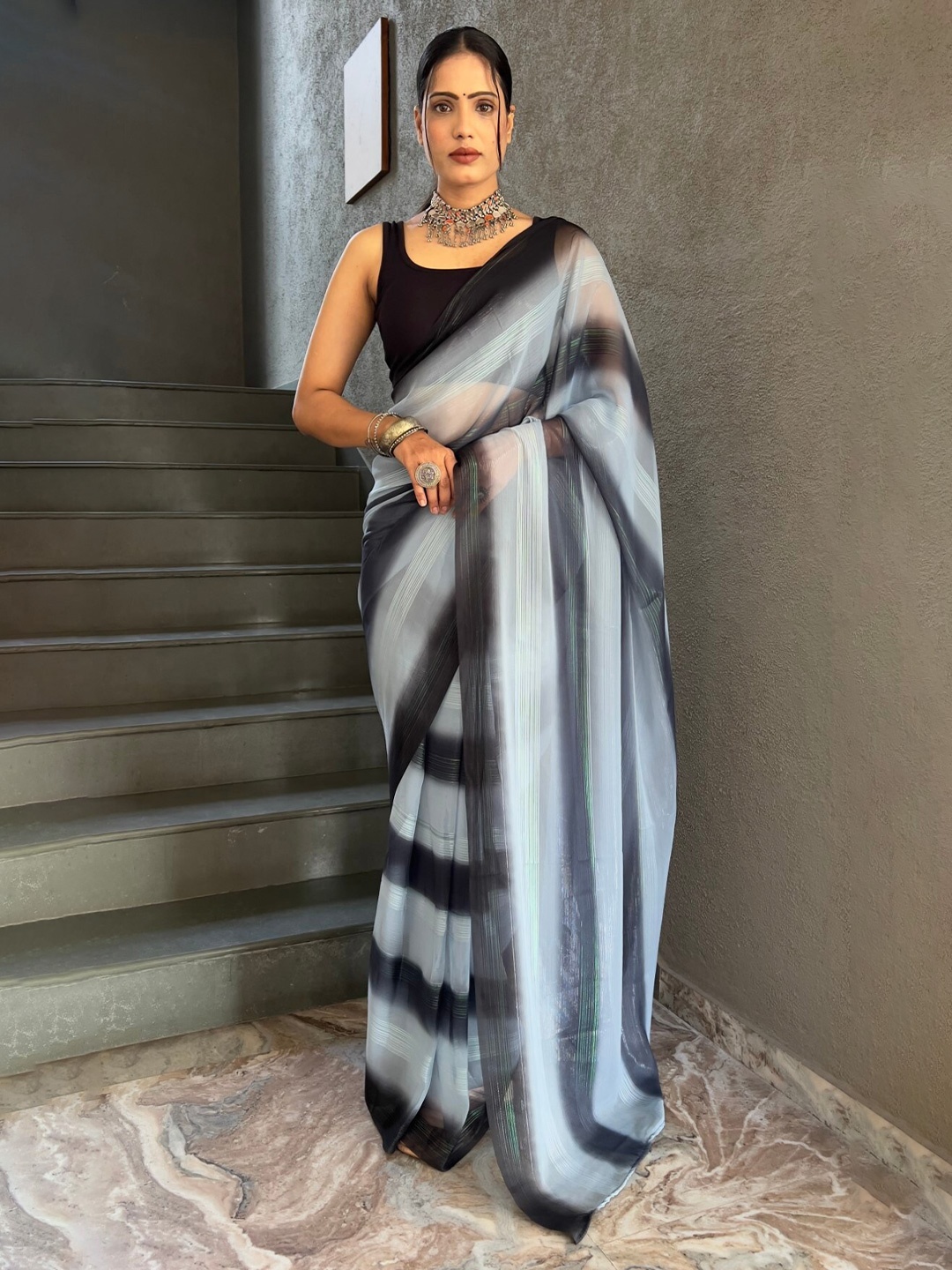 

LeeliPeeri Designer Striped Ready to Wear Saree, White