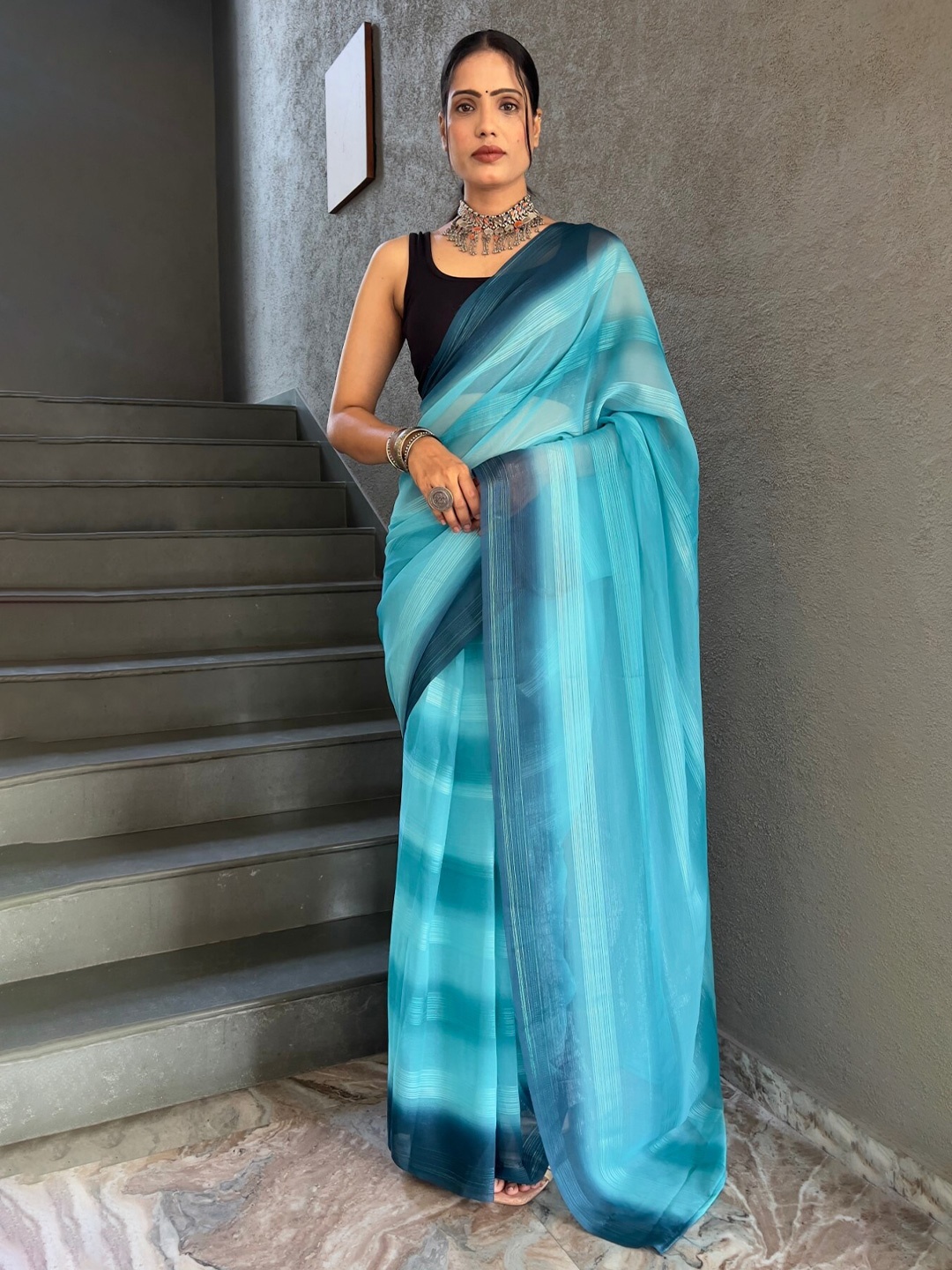 

LeeliPeeri Designer Striped Ready to Wear Saree, Blue