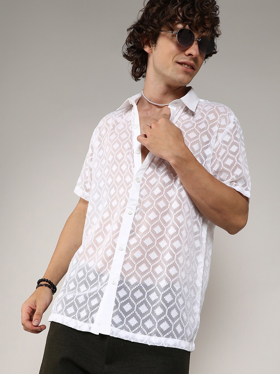 

Campus Sutra Classic Geometric Self-Design Cubic Shirt, White