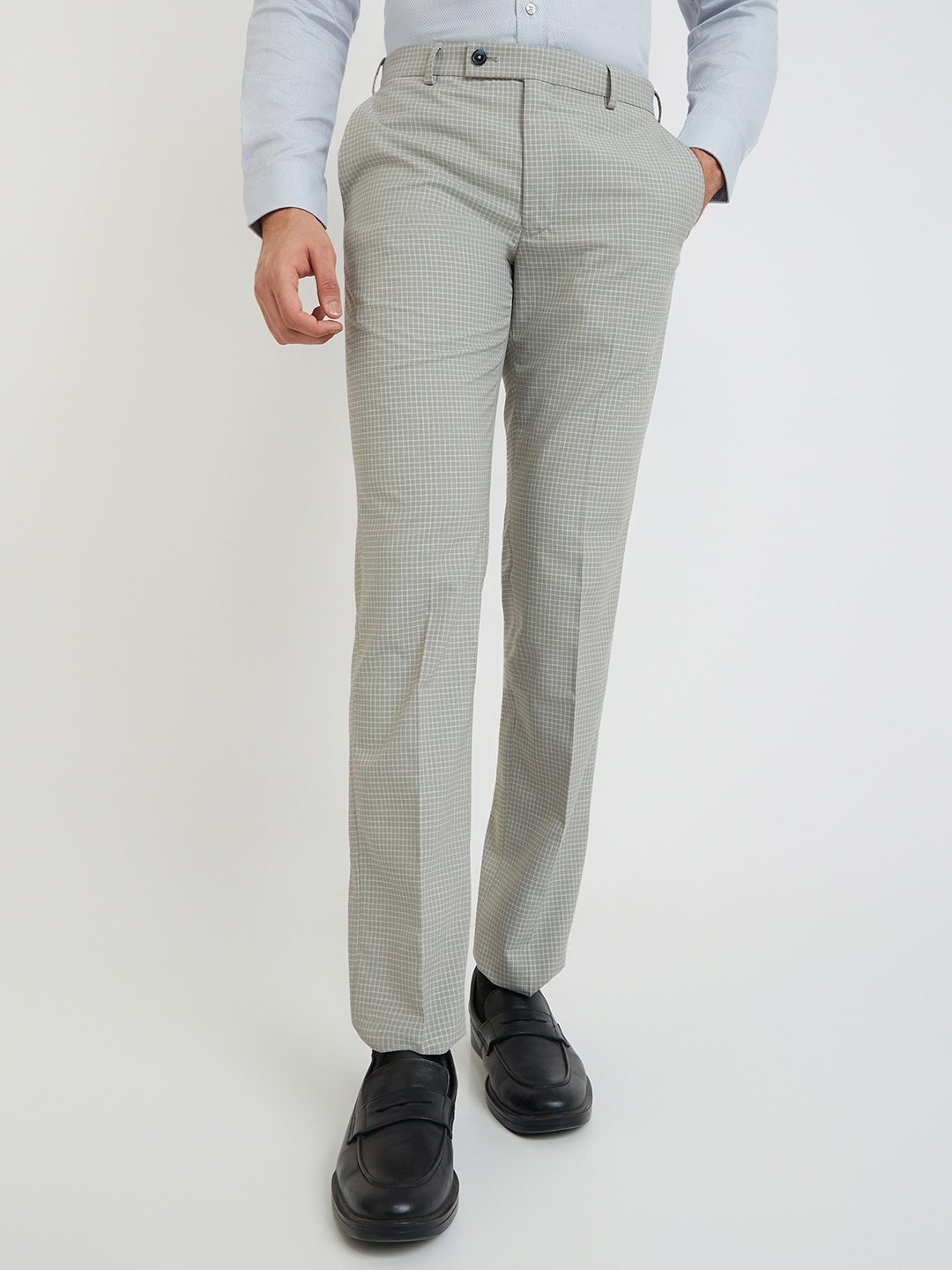 

Park Avenue Men Checked Formal Trousers, Grey