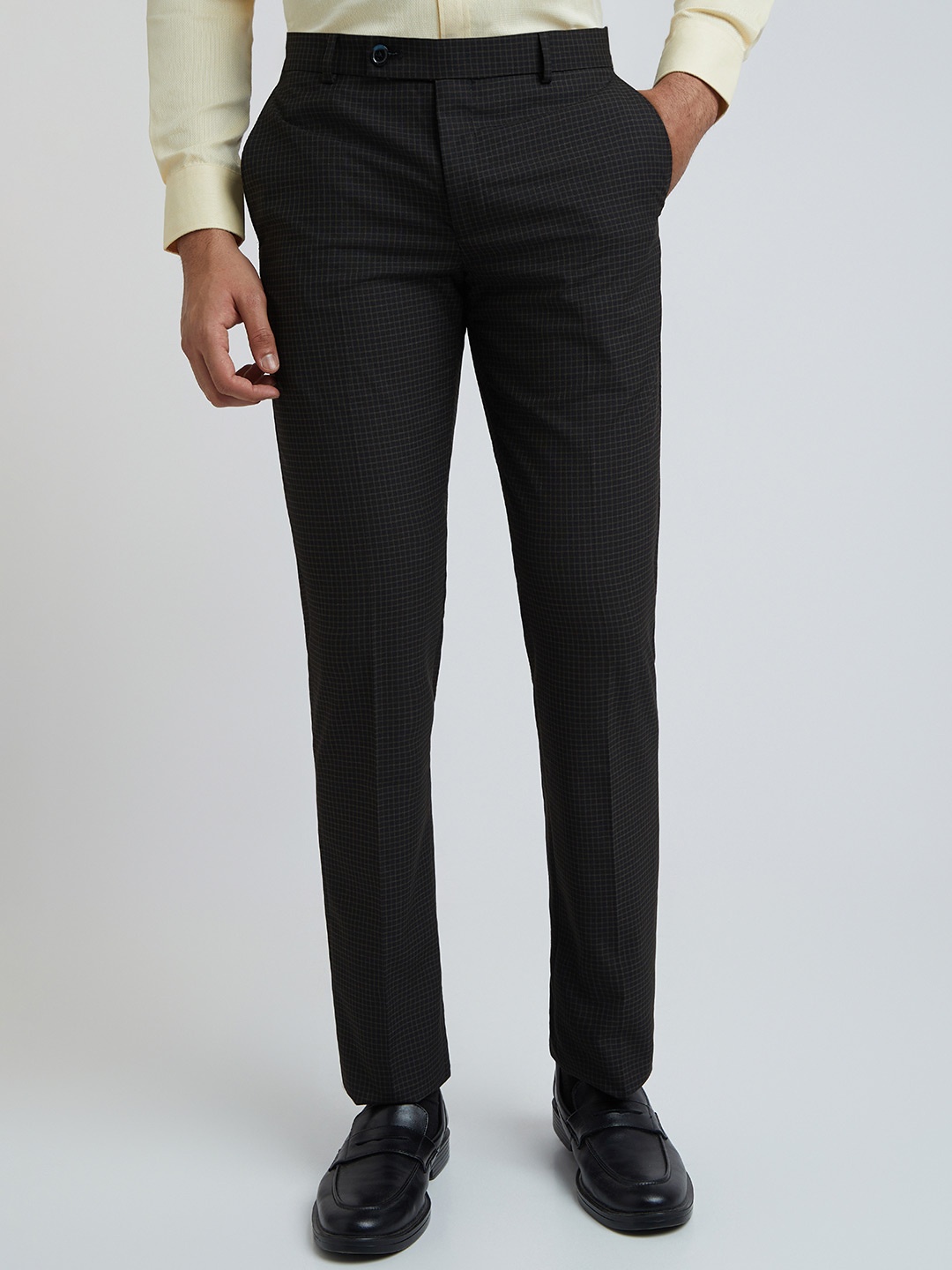 

Park Avenue Men Checked Formal Trousers, Black