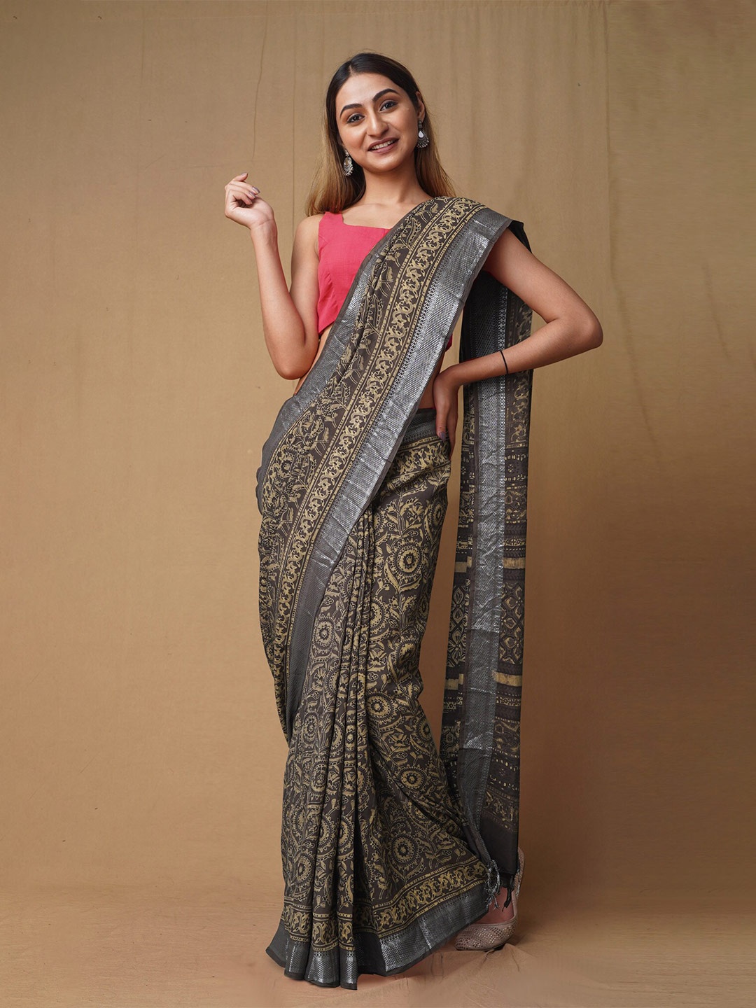 

Unnati Silks Ajrak Block Zari Pure Silk Handloom Chanderi Saree, Grey