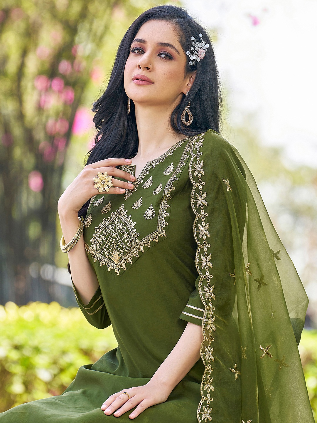 

KALINI Floral Embroidered Notch Neck Straight Kurta With Palazzo & Duppatta, Green