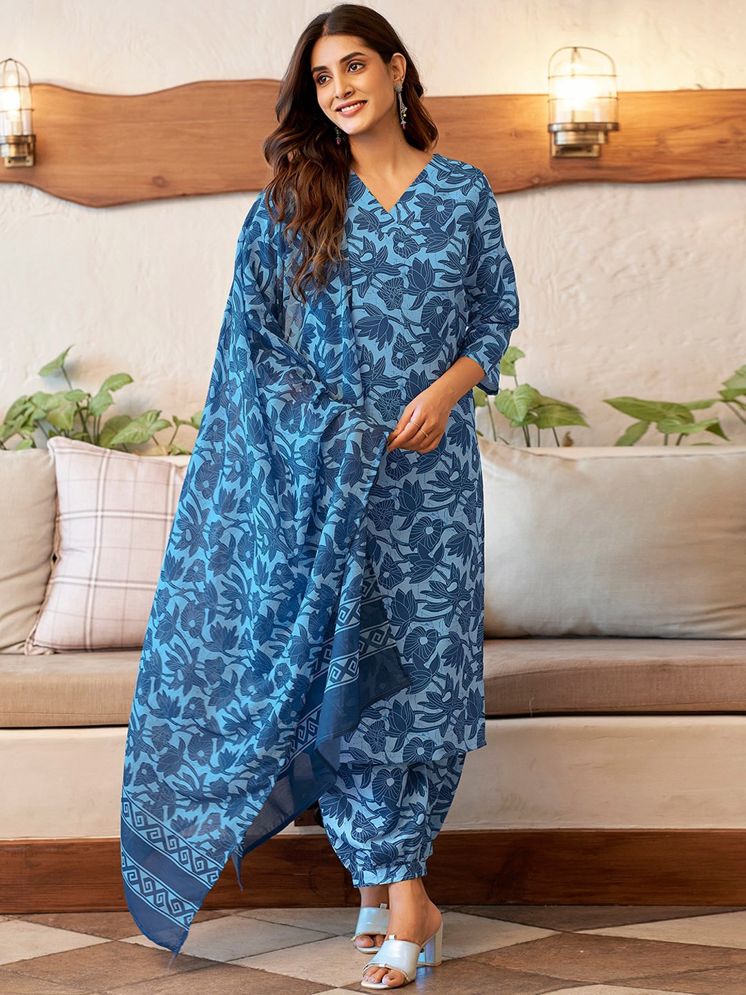 

KALINI Floral Printed Regular V Neck Straight Kurta With Salwar & Dupatta, Blue