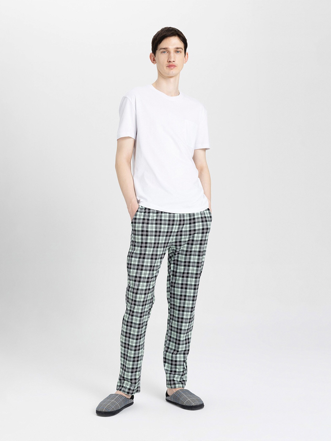 

DeFacto Checked Pure Cotton T-Shirt With Trousers, White