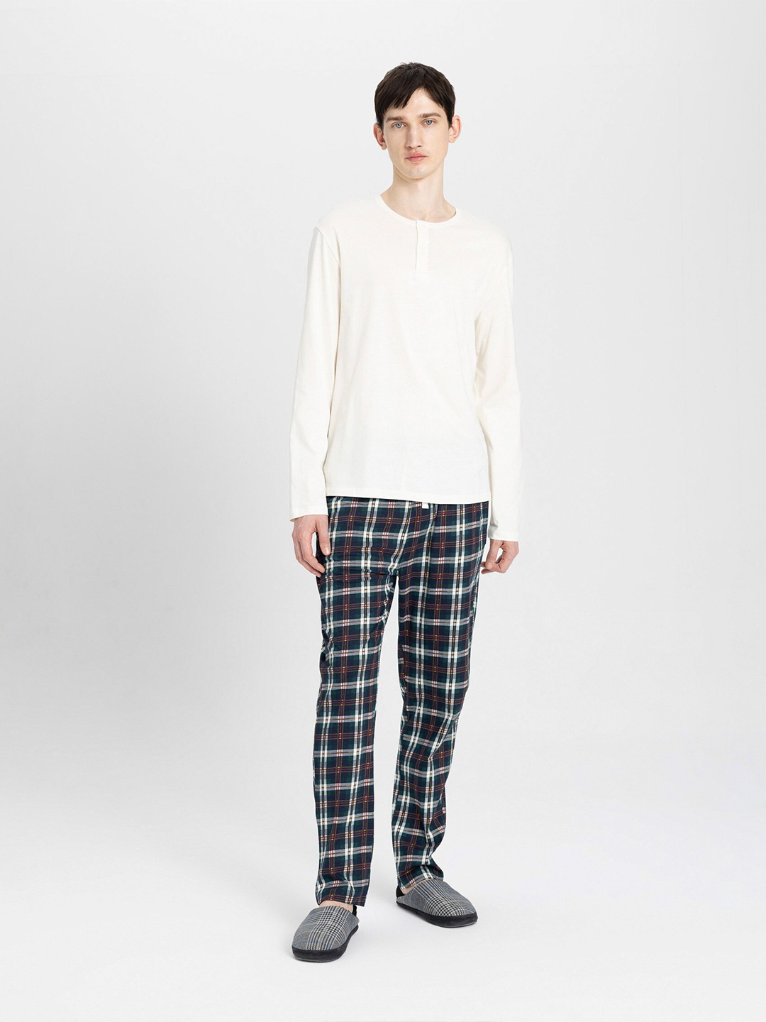 

DeFacto Checked Pure Cotton T-Shirt With Trousers Co-Ords, White
