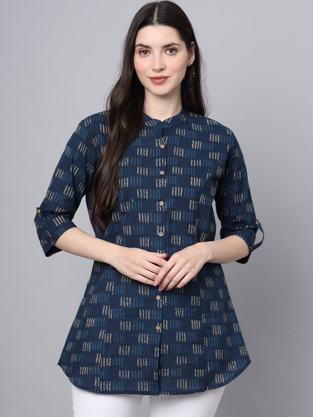 

Divena Geometric Print Mandarin Collar Roll-Up Sleeves Cotton Shirt Style Top, Blue