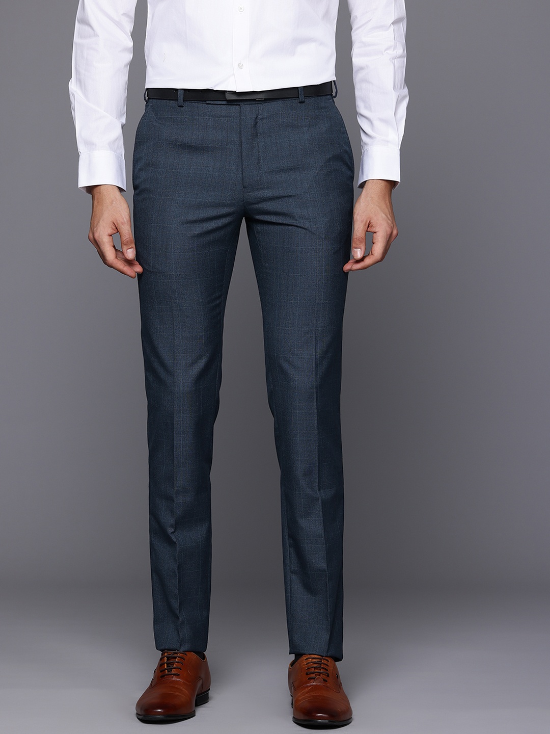 

Raymond Men Checked Slim Fit Formal Trousers, Navy blue