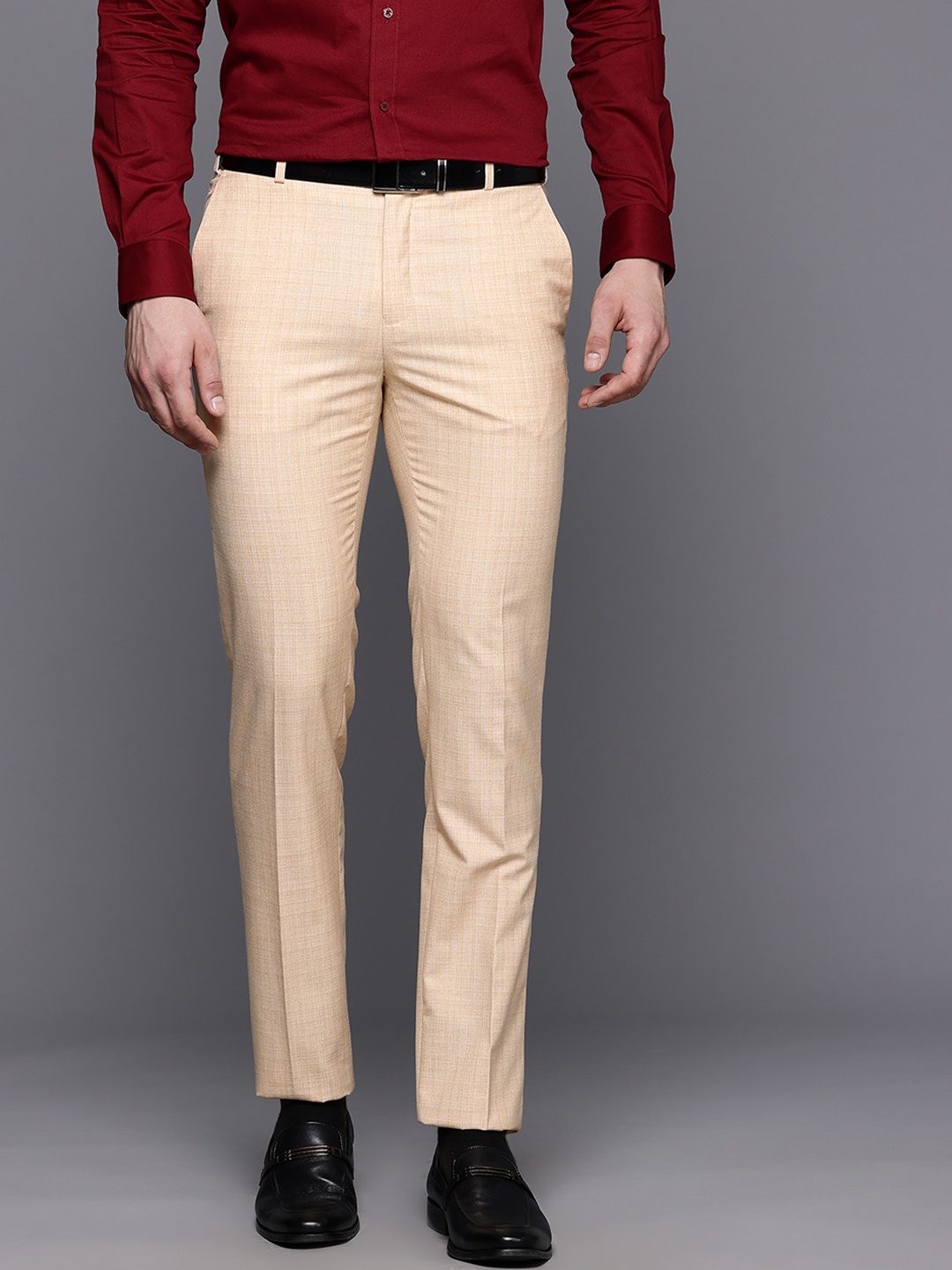 

Raymond Men Checked Slim Fit Trousers, Beige