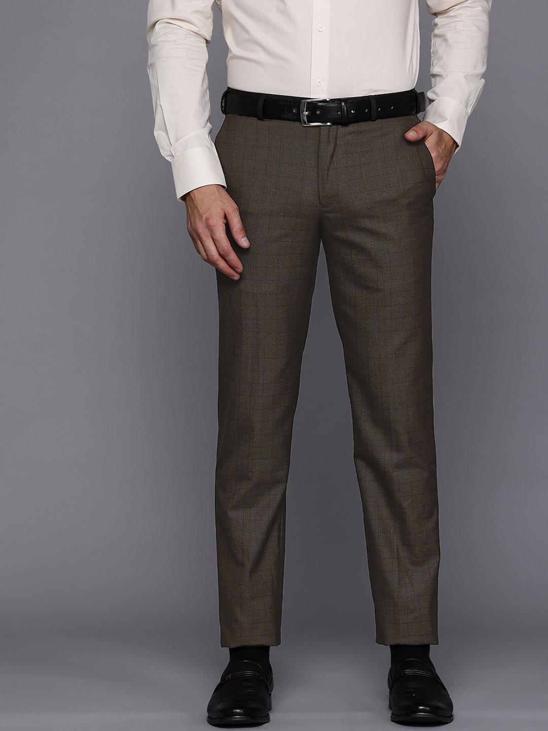 

Raymond Men Checked Slim Fit Trousers, Brown