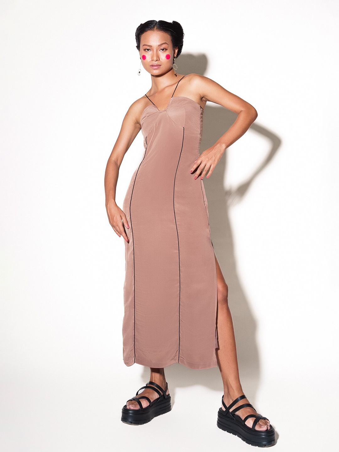 

Ostilos Crepe V-Neck Sleeveless Cotton Maxi Dress, Brown