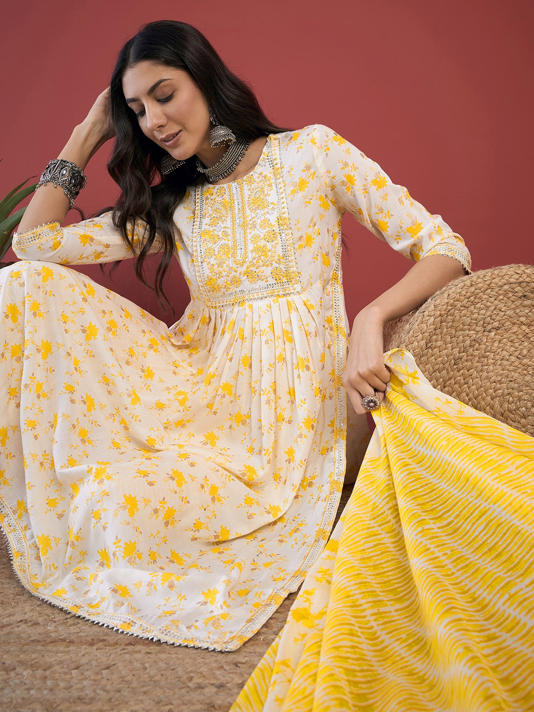

Anouk Floral Embroidered Straight Sequinned Pure Cotton Kurta with Trousers & Dupatta, Off white