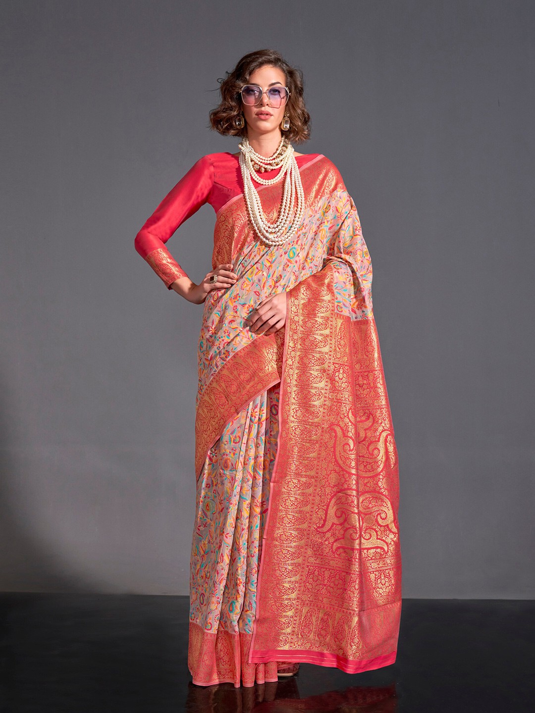 

Mitera Paisley Zari Silk Blend Saree, Peach