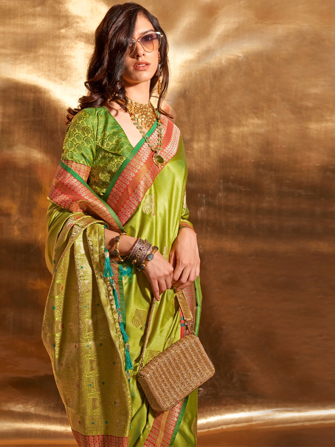 

Mitera Woven Design Zari Silk Blend Banarasi Saree, Green