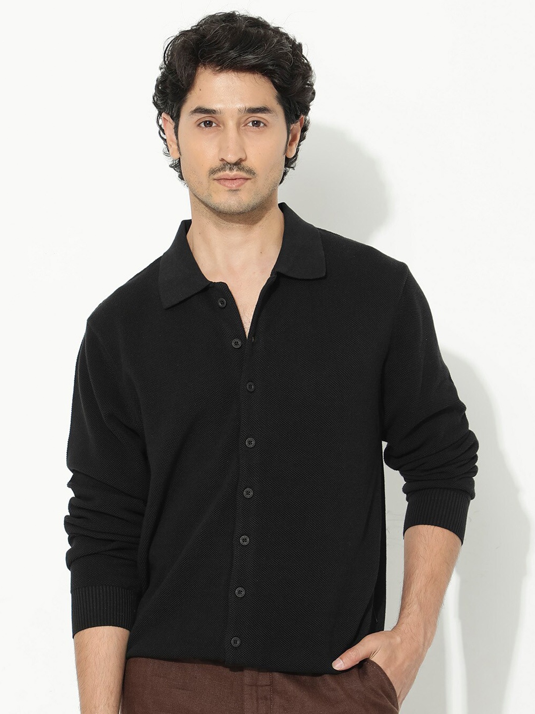 

RARE RABBIT Men Alias-N Regular Fit Spread Collar Shirt, Black
