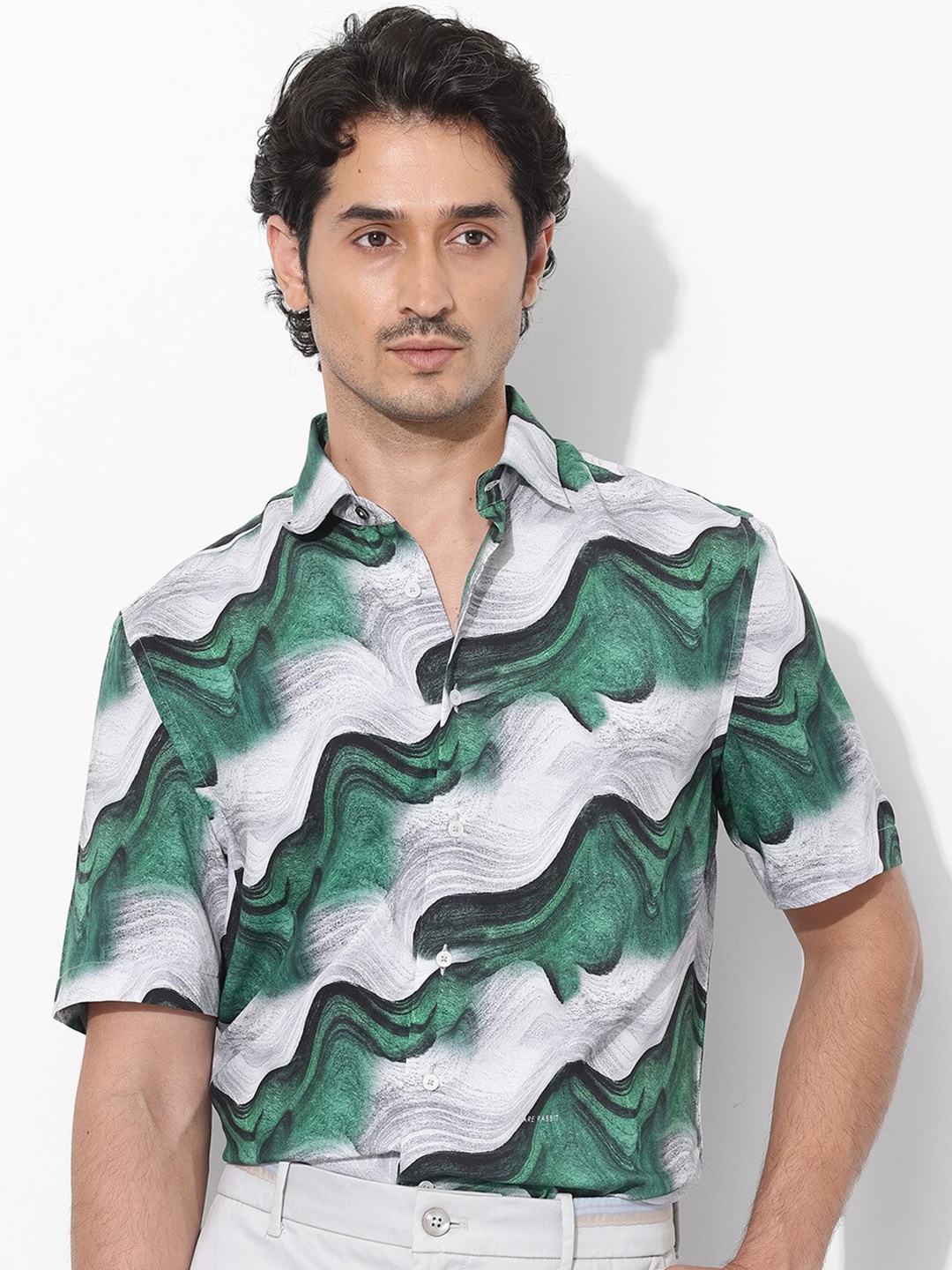 

RARE RABBIT Men Tijon Regular Fit Floral Opaque Printed Shirt, Green