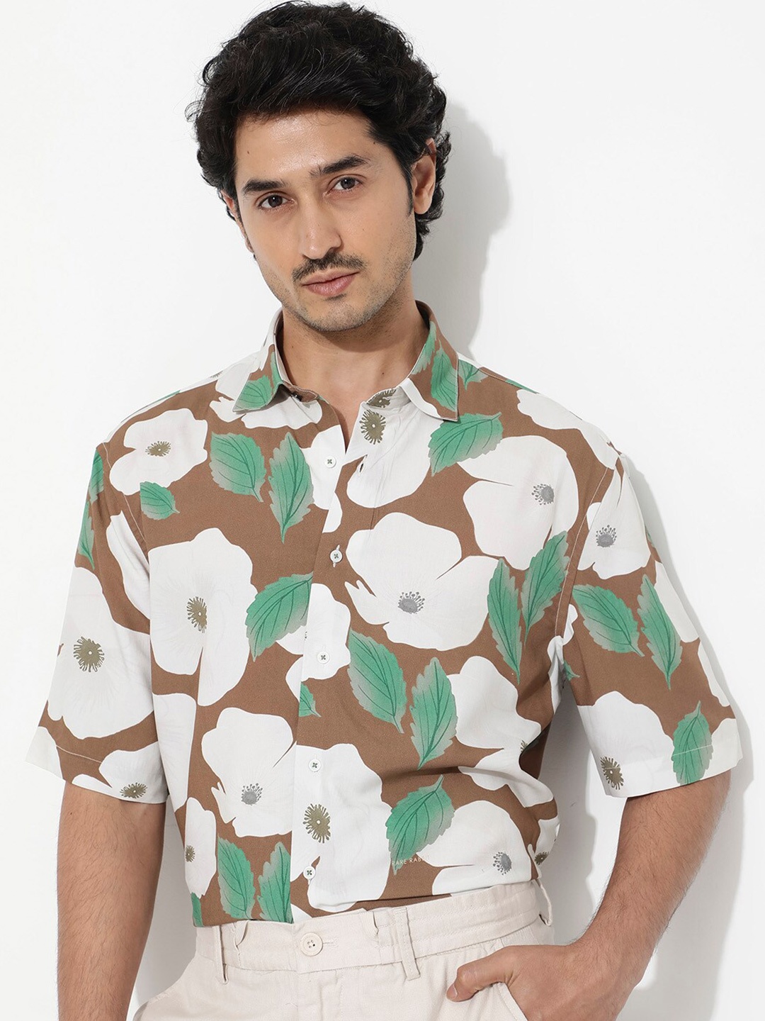 

RARE RABBIT Men Yuki Boxy Opaque Floral Printed Shirt, Brown