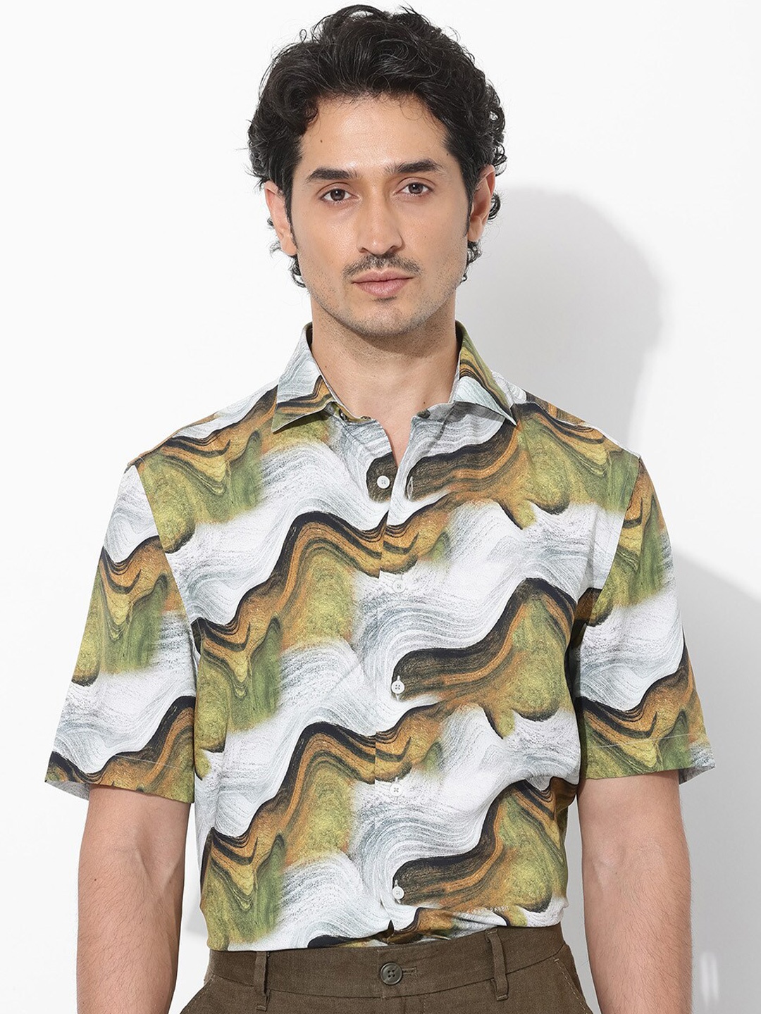 

RARE RABBIT Men Tijon Regular Fit Floral Opaque Printed Shirt, Olive