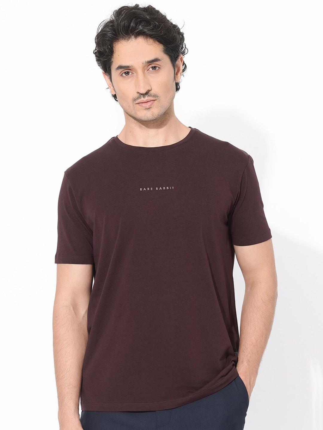 

RARE RABBIT Men Rabbit-Inf Round Neck Regular Fit T-Shirt, Maroon