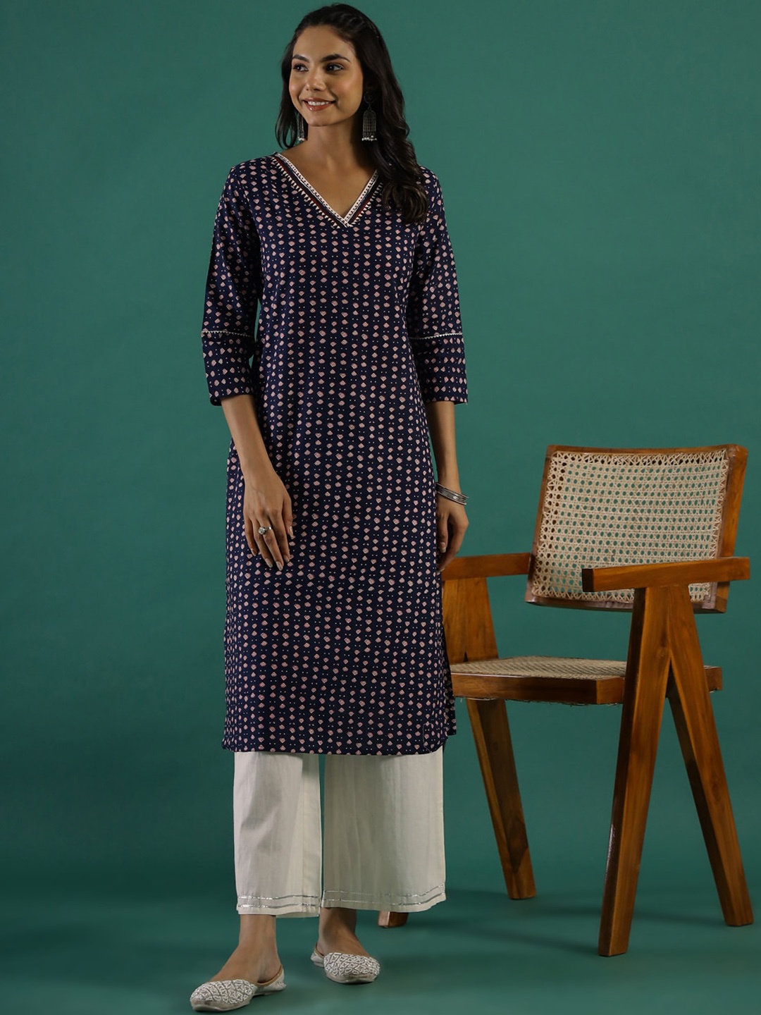 

Sangria Blue Ethnic Motif Printed Cotton V-Neck Straight Kurta