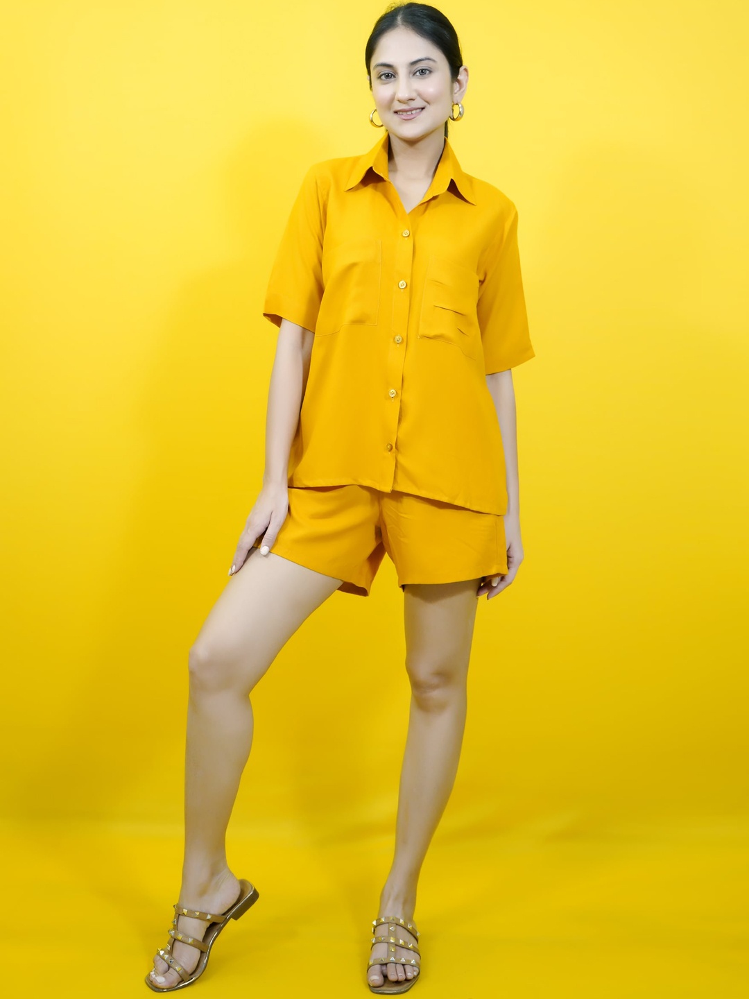 

CRAZEVILLA Short Sleeves Shirt With Shorts, Mustard