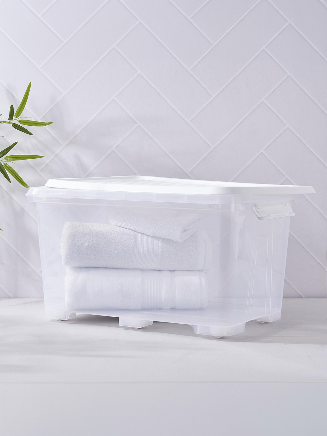 

Home Centre Omnia Secure Storage Box with Lid, Transparent